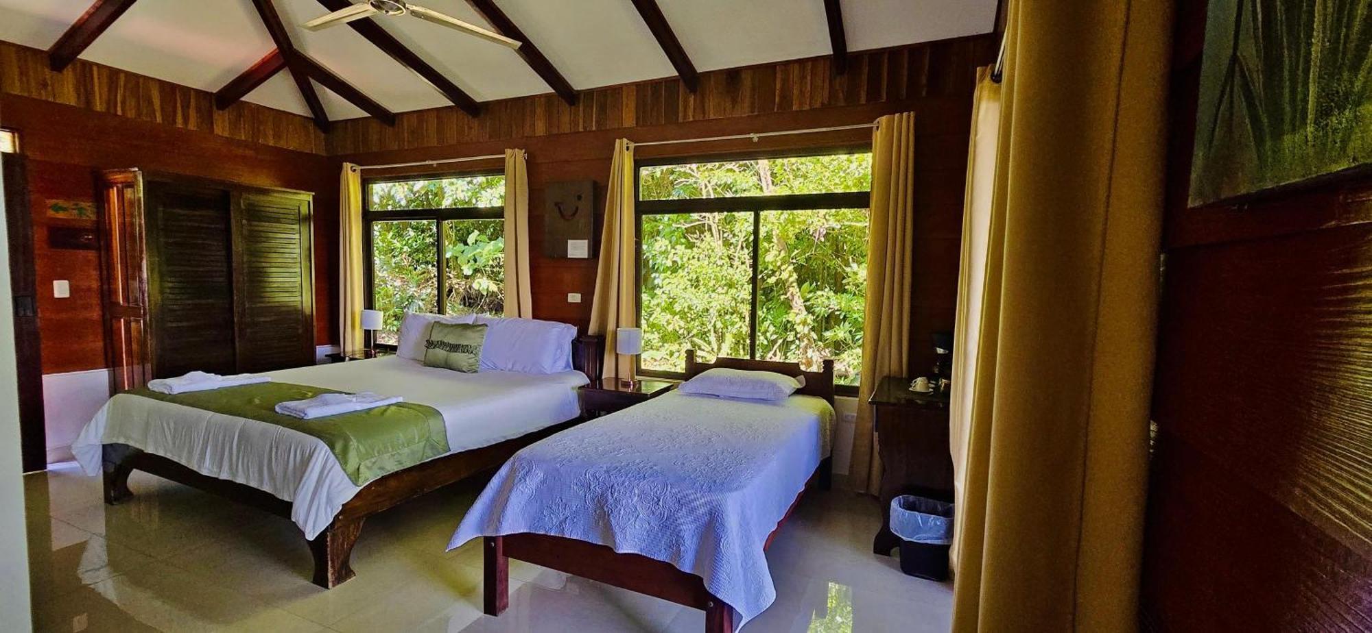 Heliconias Rainforest Lodge Бихагуа Экстерьер фото