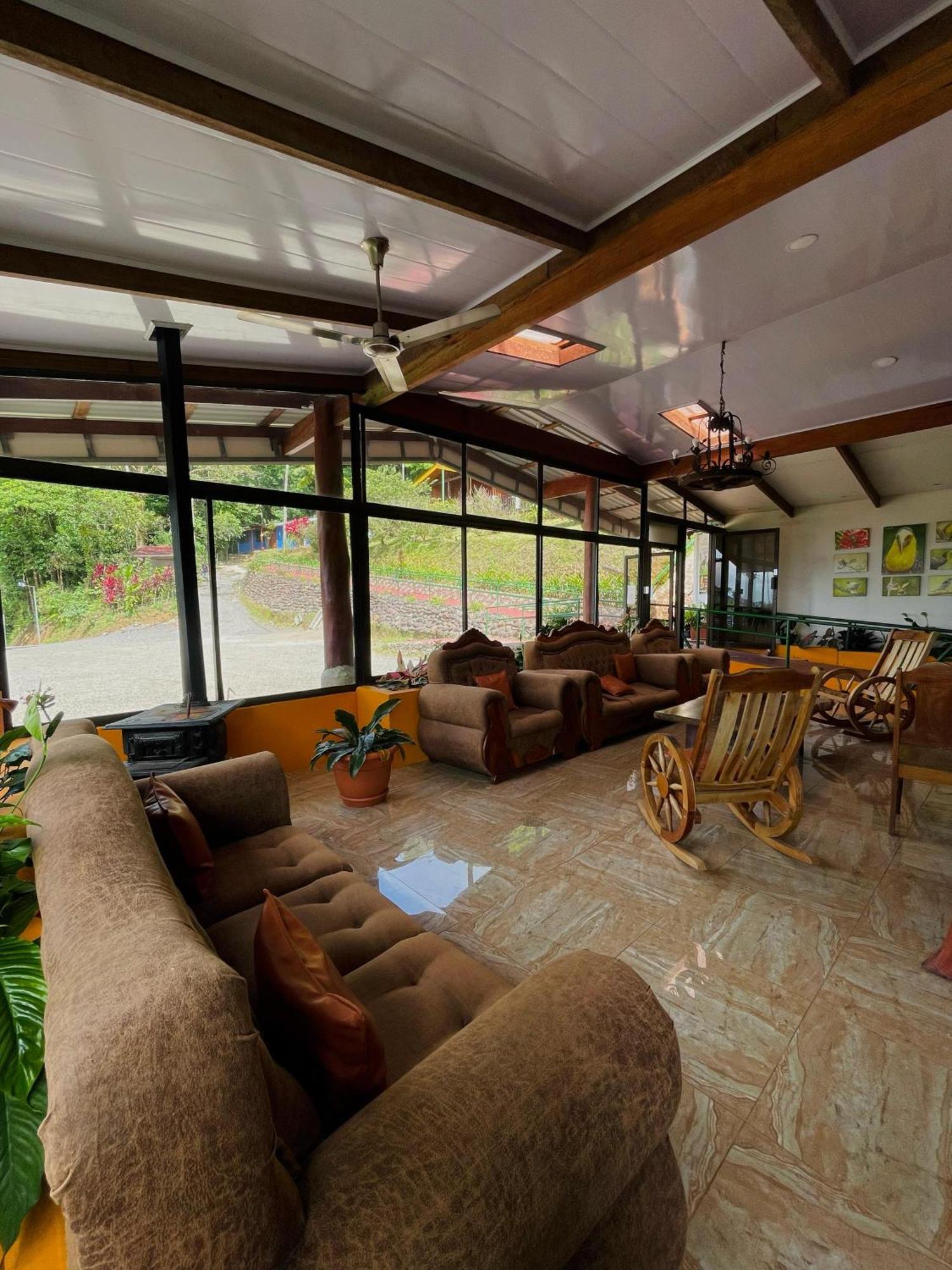 Heliconias Rainforest Lodge Бихагуа Экстерьер фото